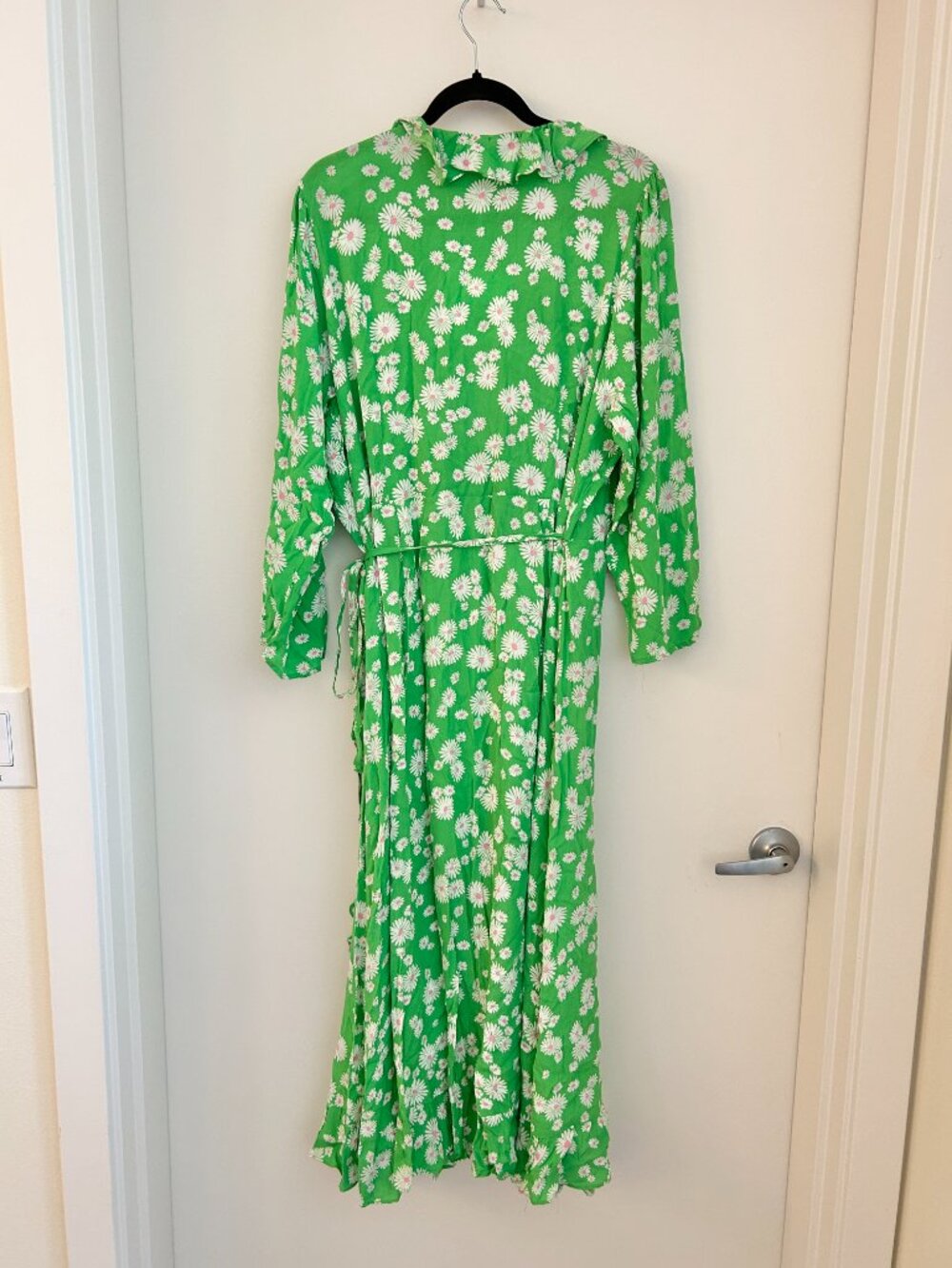 Rixo x Target Green & White Daisy Print Genuine Wrap Ruffle Dress Size 1X NWT - Picture 8 of 9